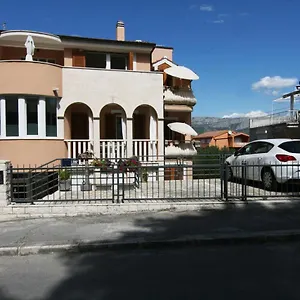 Branko Apartment Split