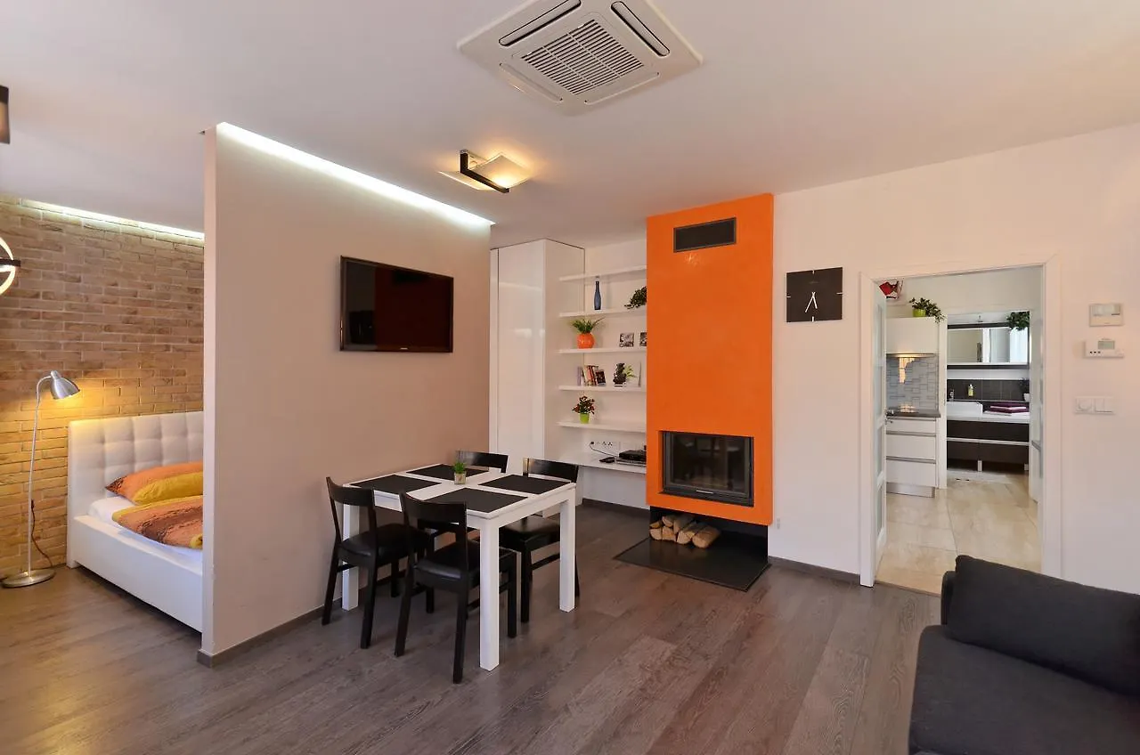 Agnes - Apartments Prague 0*,